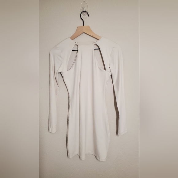 Susana Monaco Nwt Stylish Body Cutout Neck & Back Detail Cream Sleeveless Dress - Picture 1 of 3